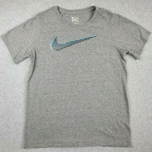 Kids Nike gray t-shirt with blue swoop size Large